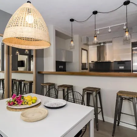דירה Spaces Deluxe Centre