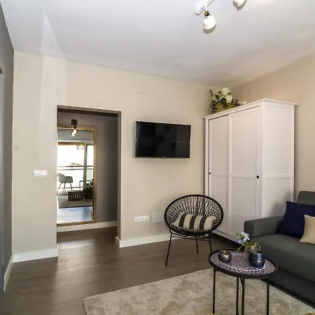 Spaces Deluxe Centre Διαμέρισμα Σίτζες