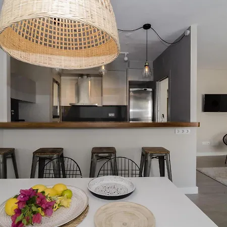 Spaces Deluxe Centre * Σίτζες